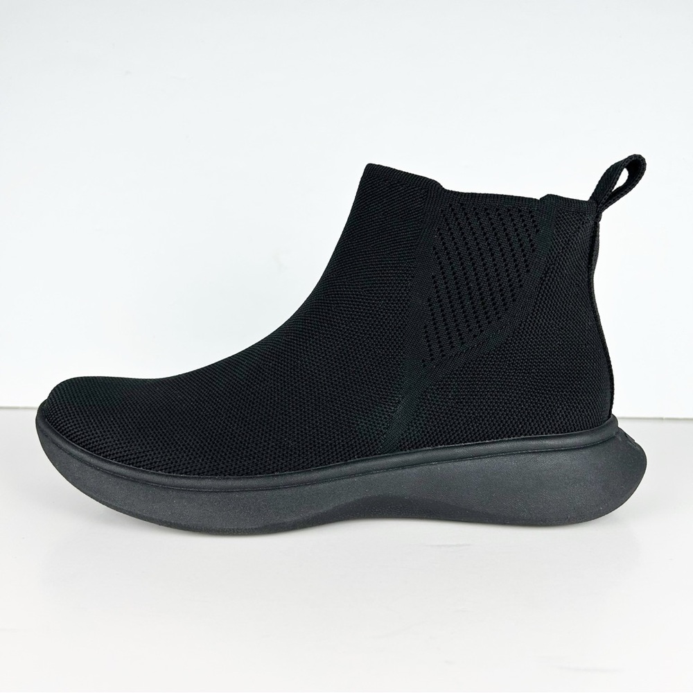 Vivaia Urban Round Toe Slip On Black Sneaker Ankle Boots EU 39 EUC - Picture 8 of 14